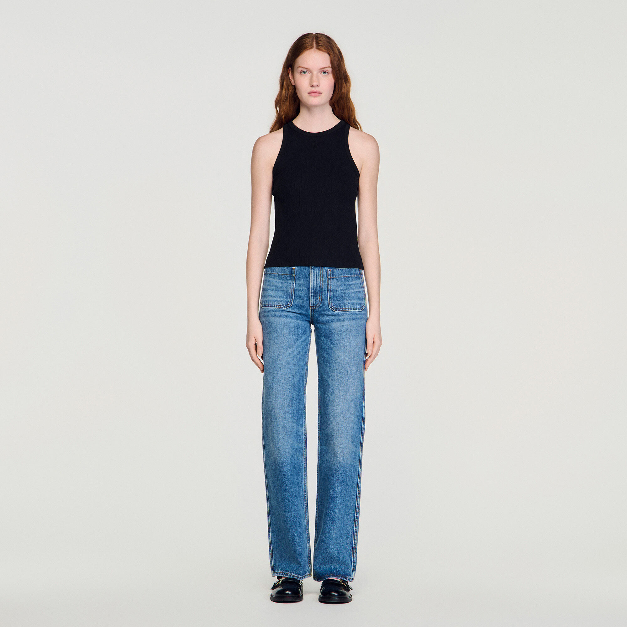 Stickad vesttopp