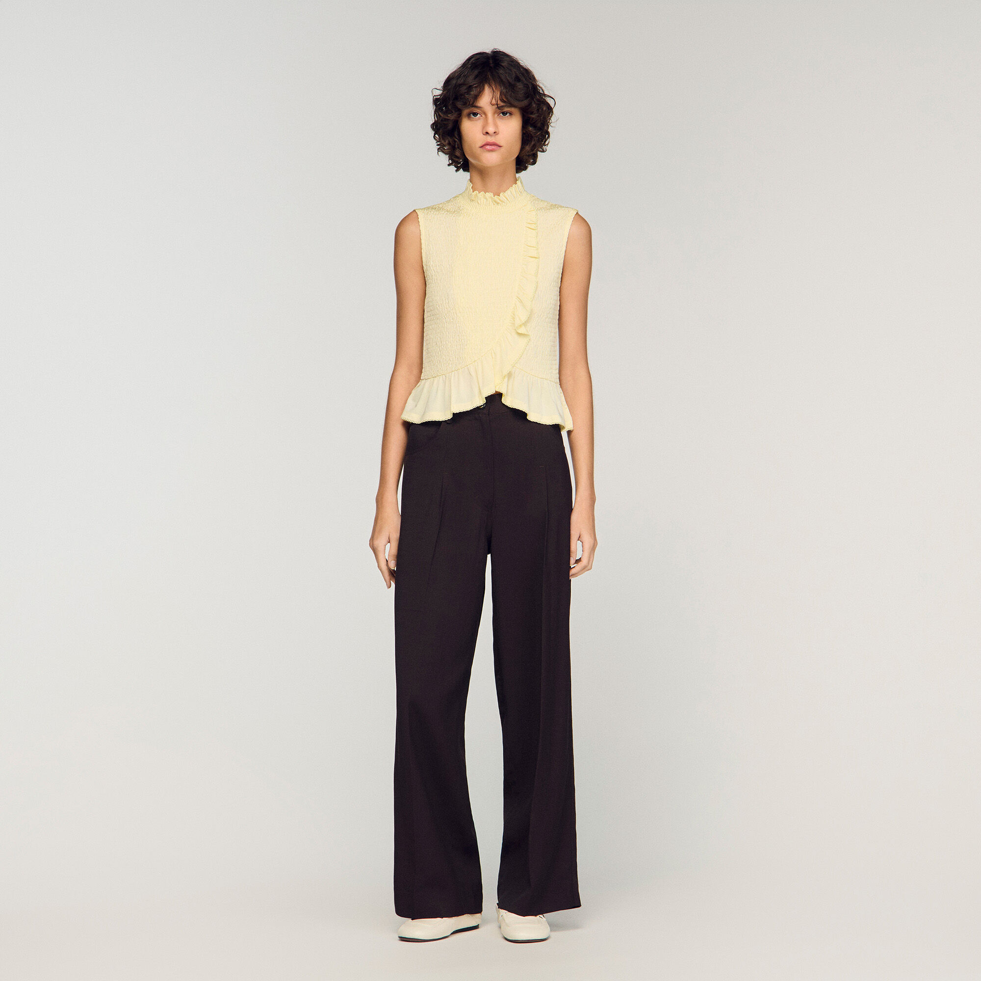 Rufsmyckad smockad top