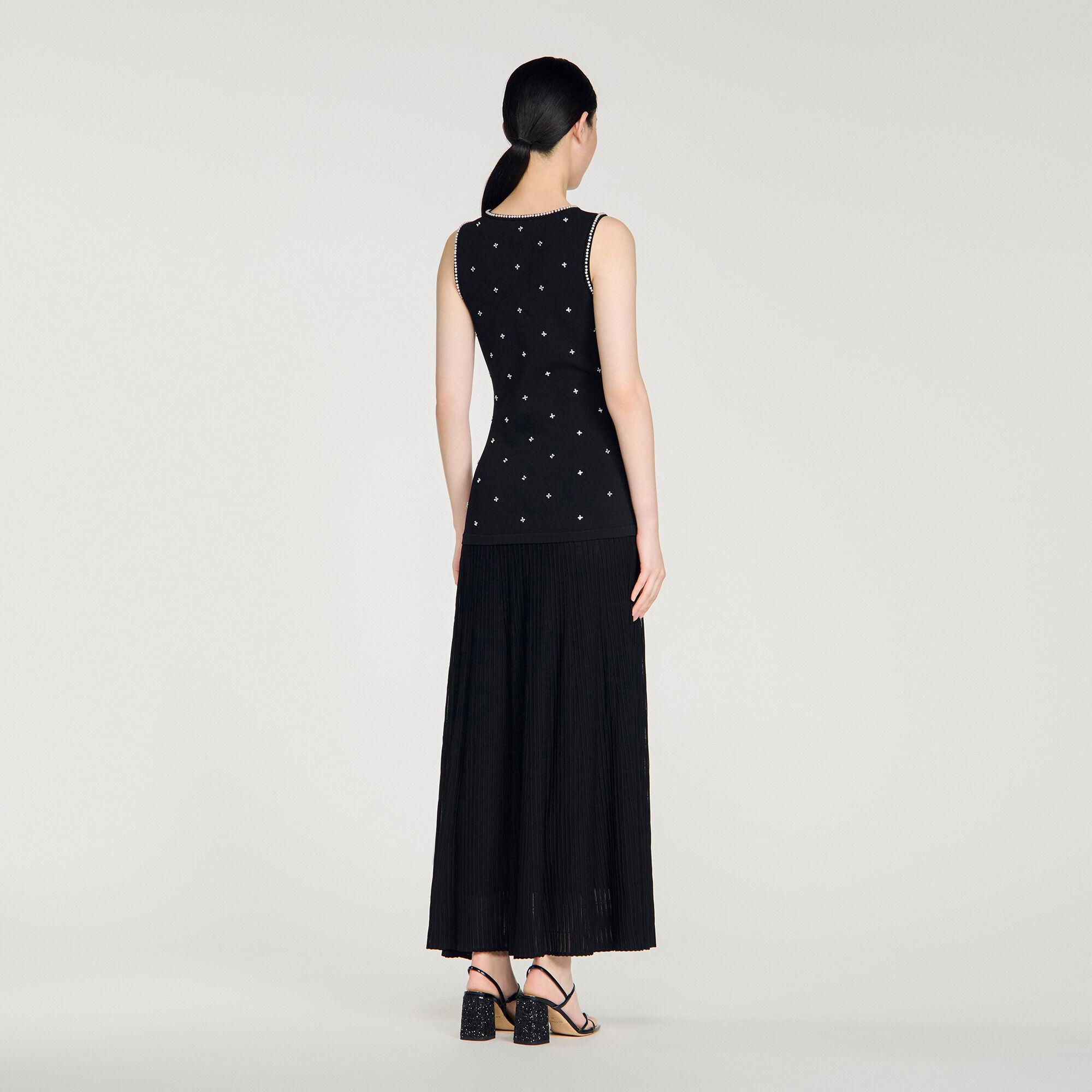 Maxidress med stenblommor