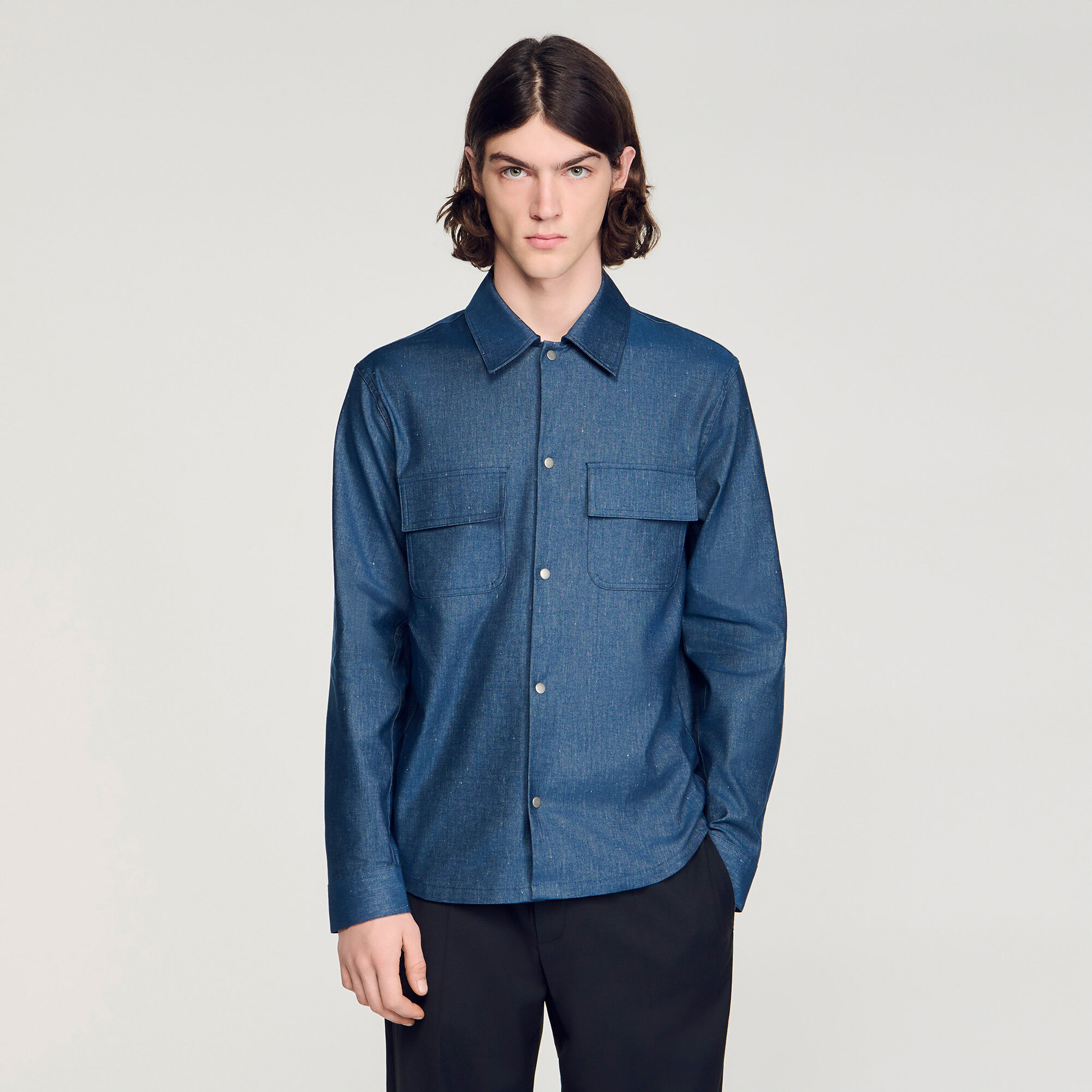 Skjorta i bomull och linne med jeans-effekt