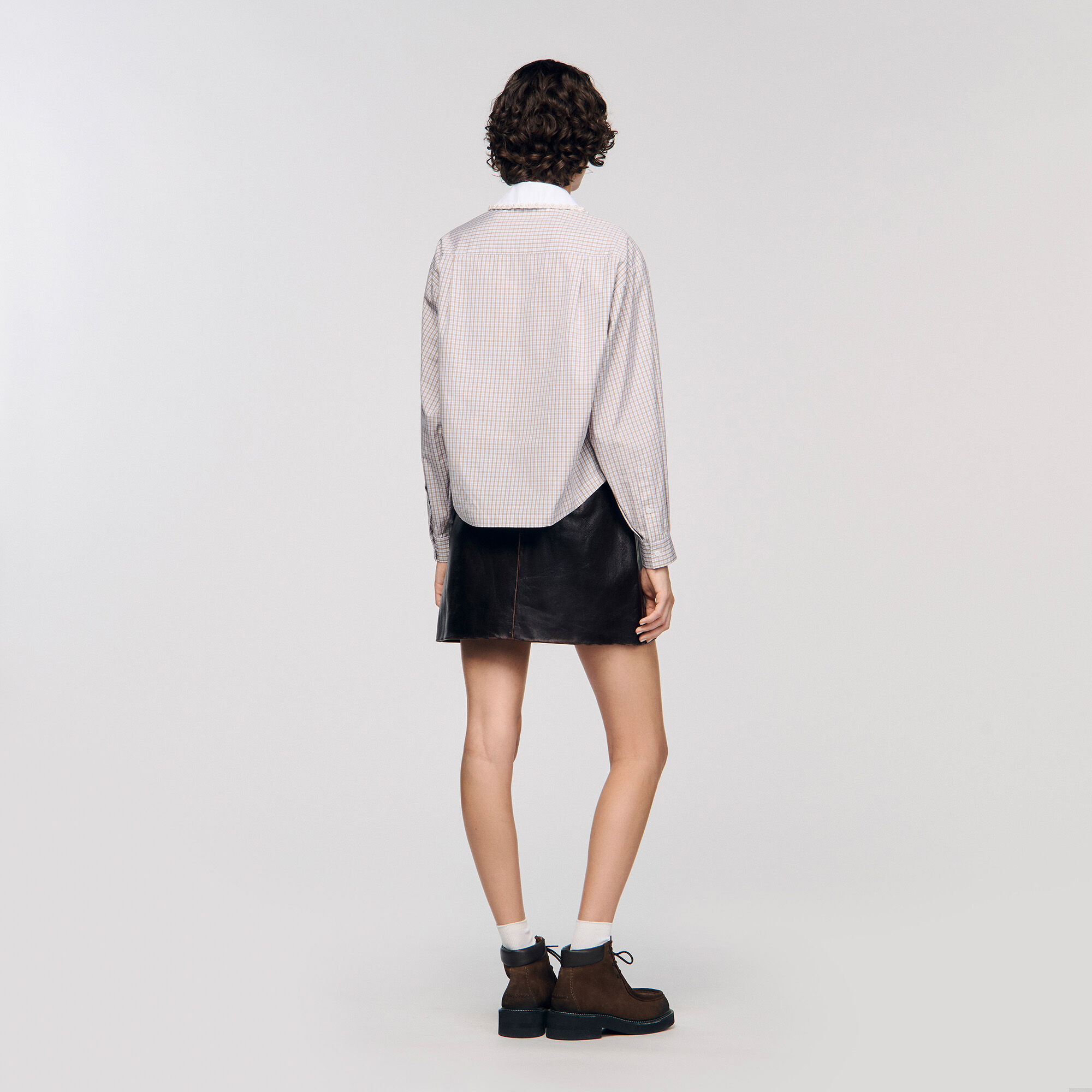 Plaid- och perlkragen shirt