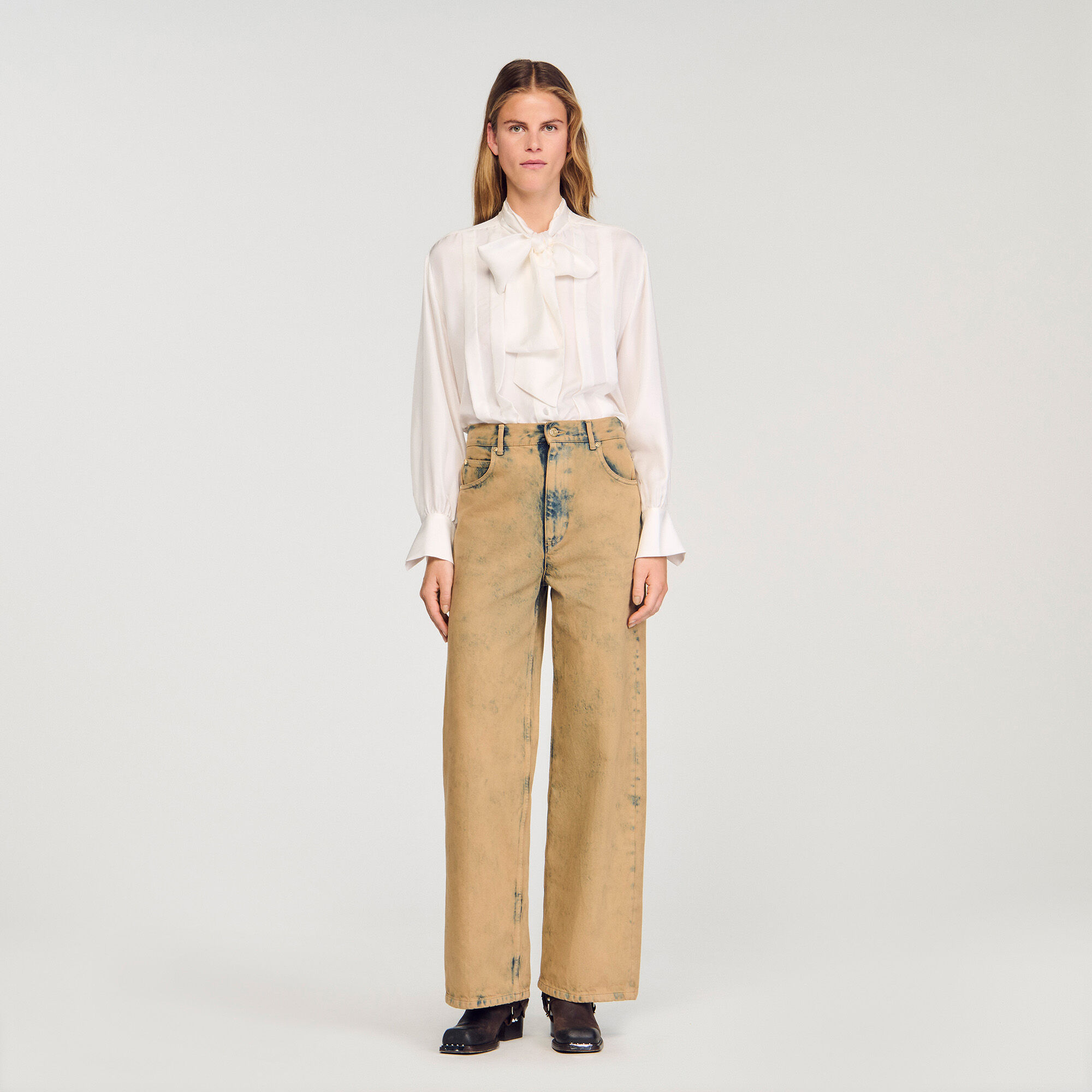 Fadade bredbenigna jeans