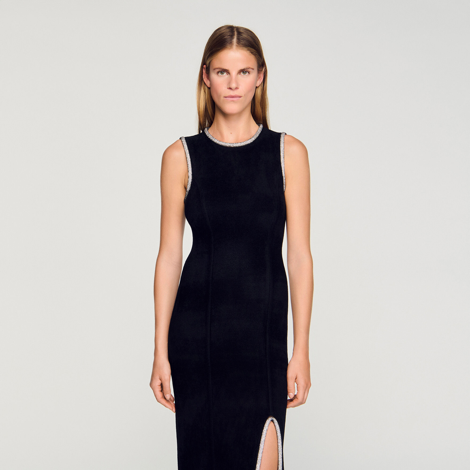 Maxidress med strass och springa