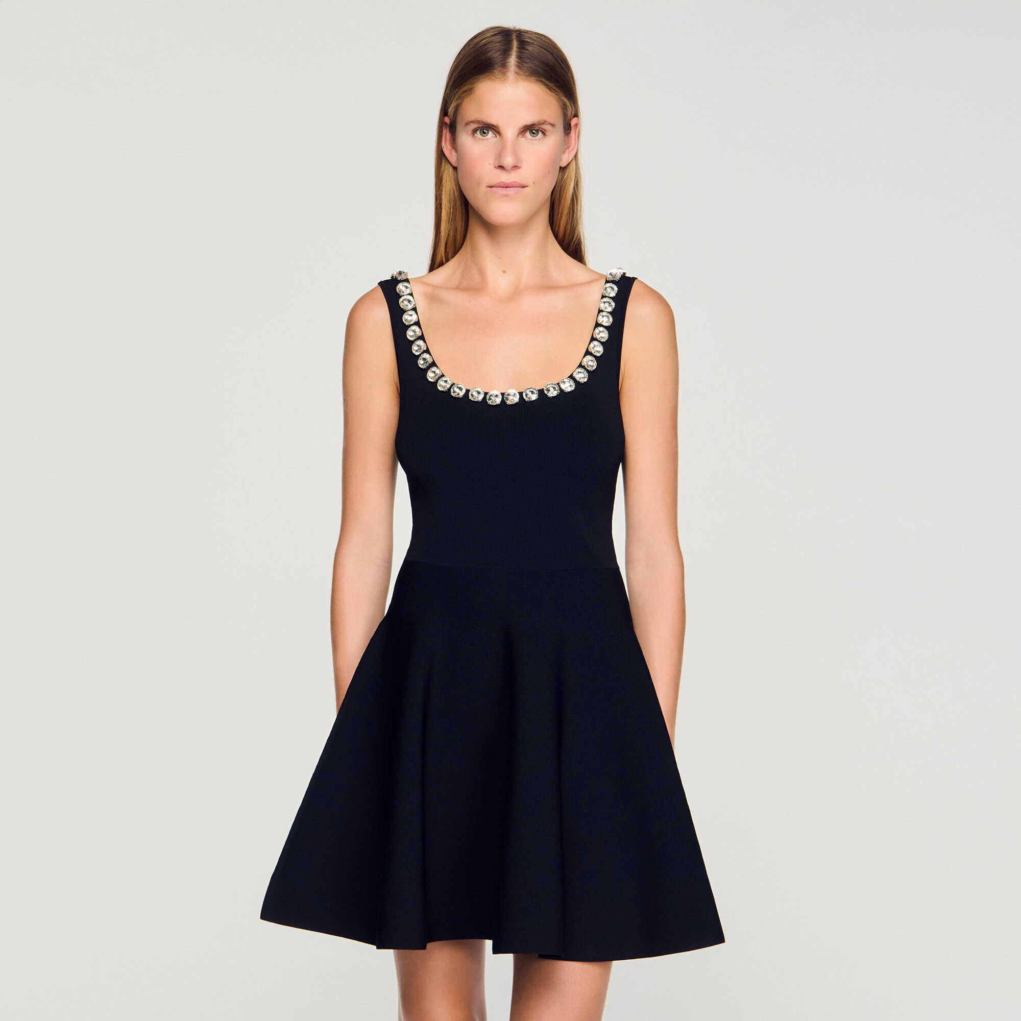 Minidress med sträckhals
