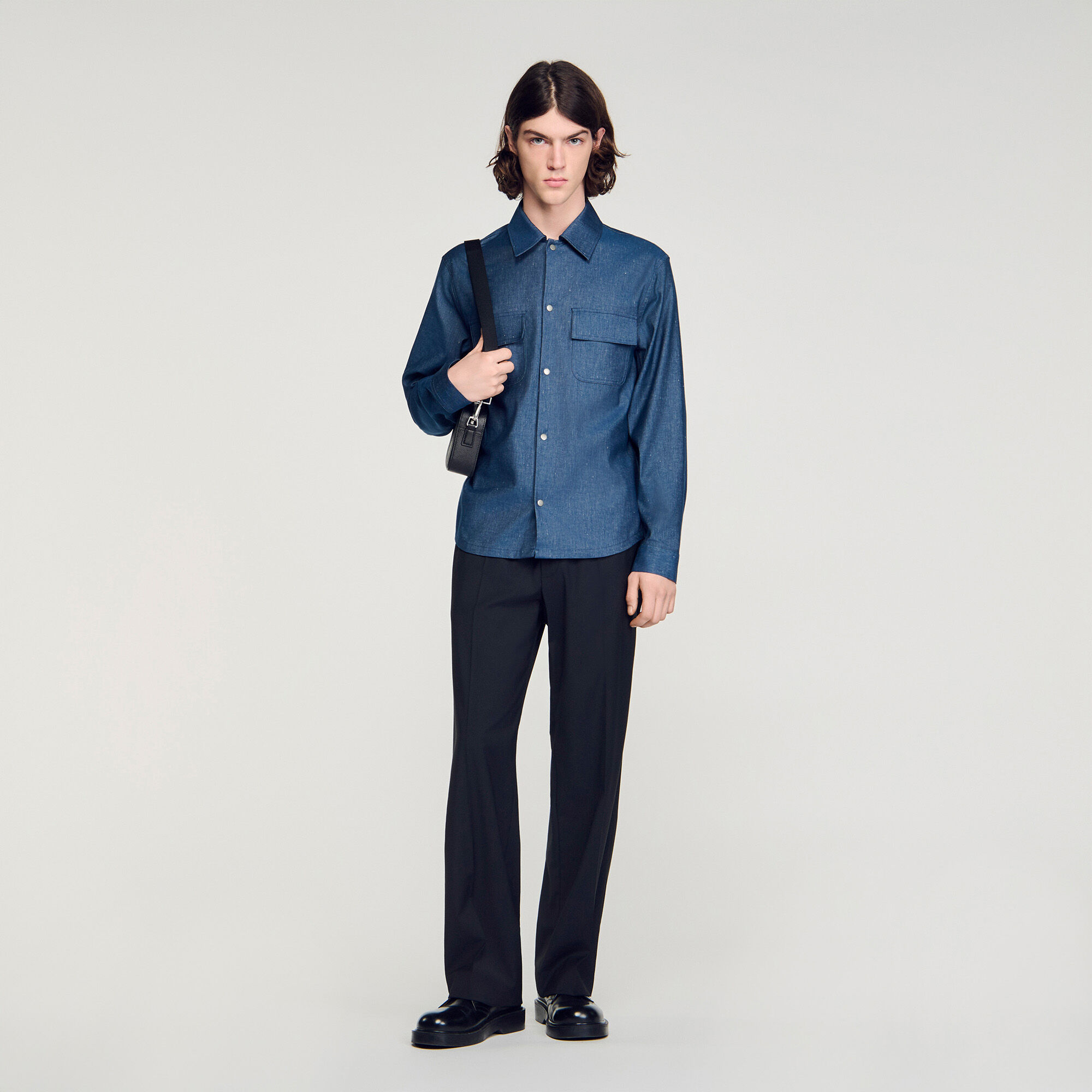 Skjorta i bomull och linne med jeans-effekt