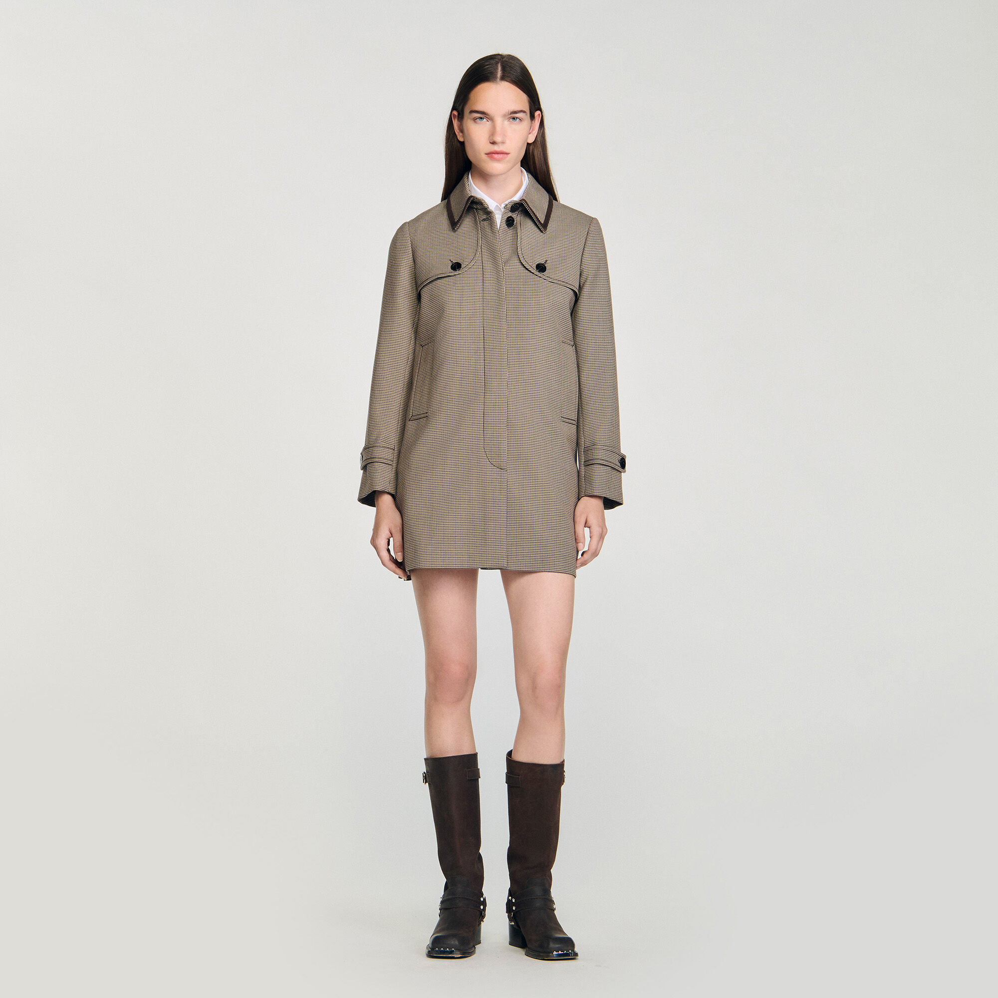 Houndstooth-trench