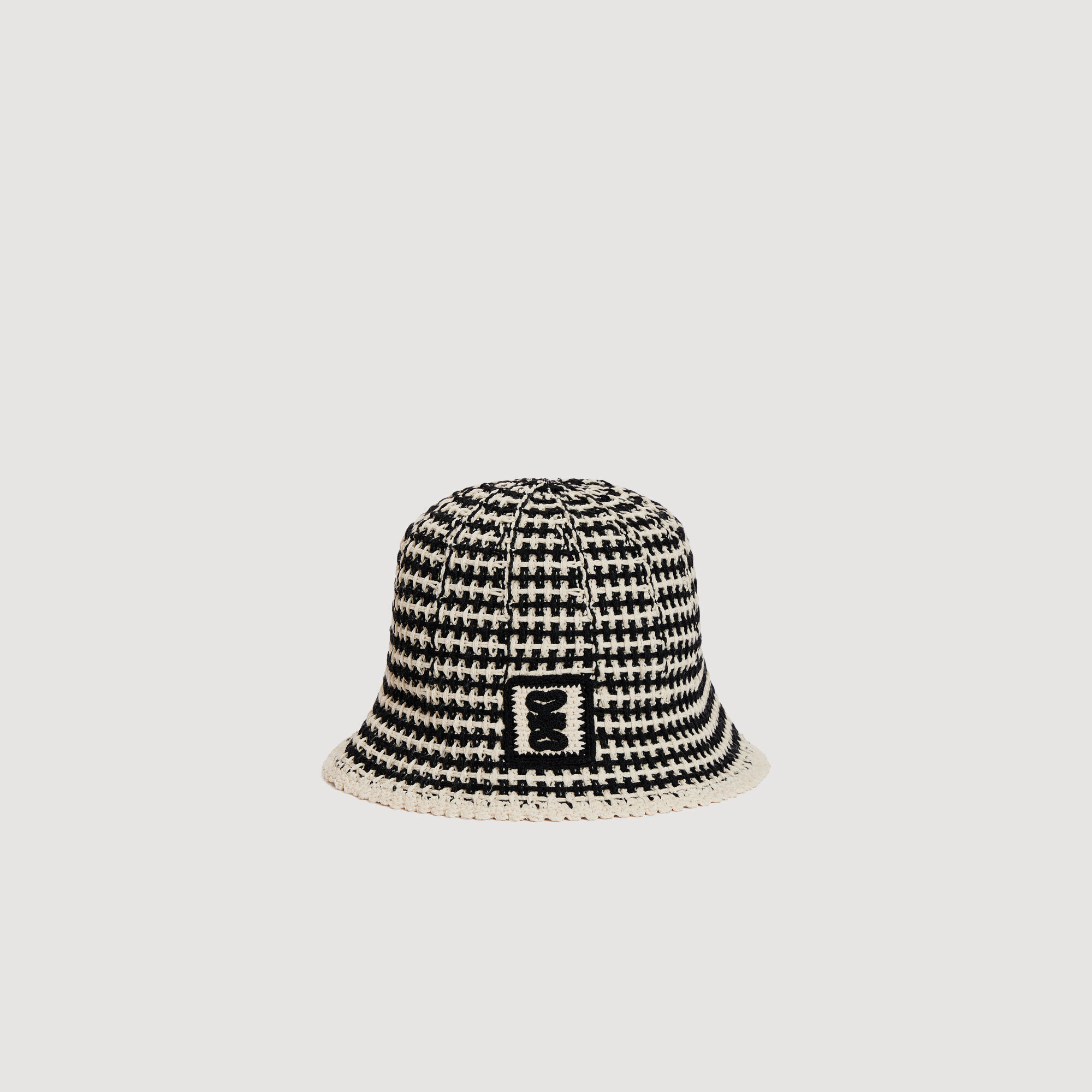 Häktradad buckethatt